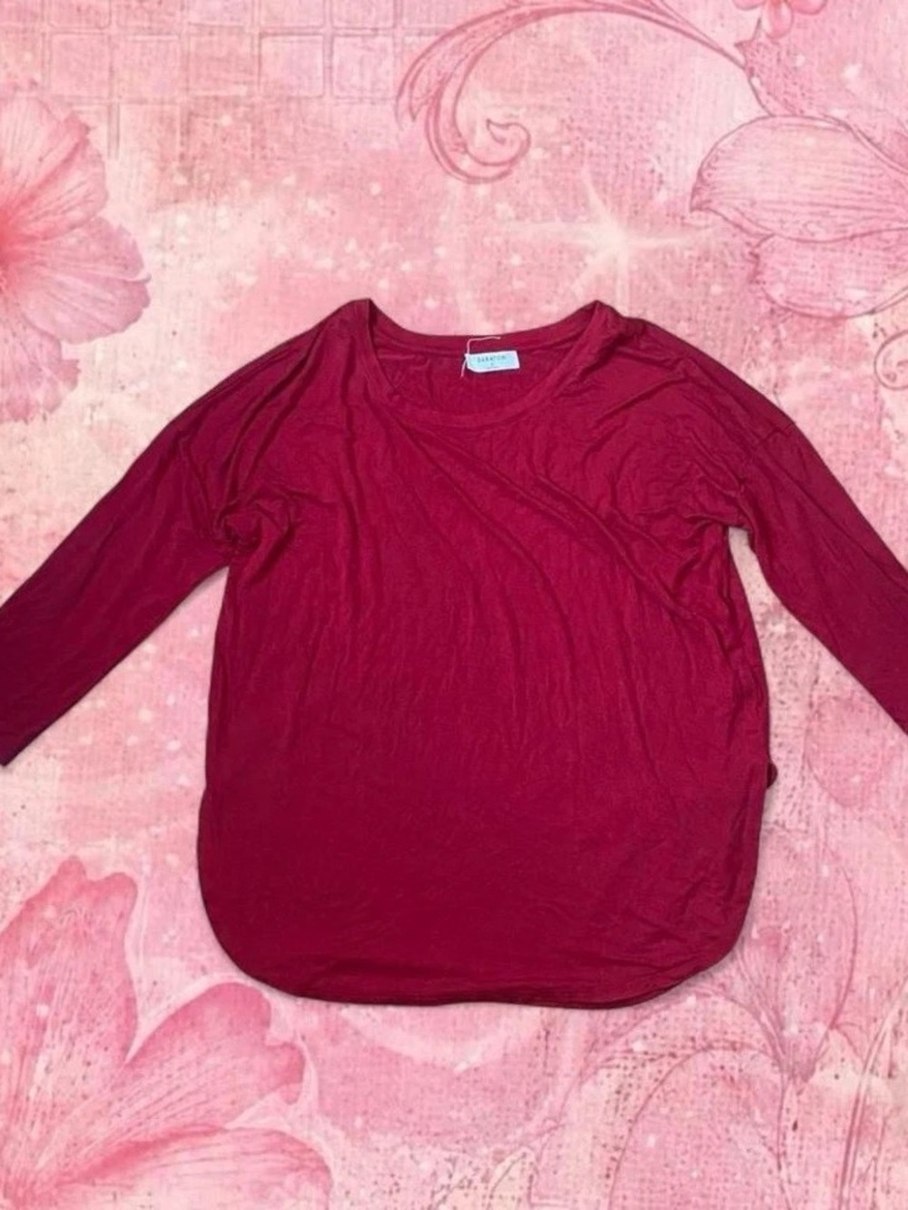 Aritzia 15Babaton 3/4 Length Sleeve Top in Red Size Small